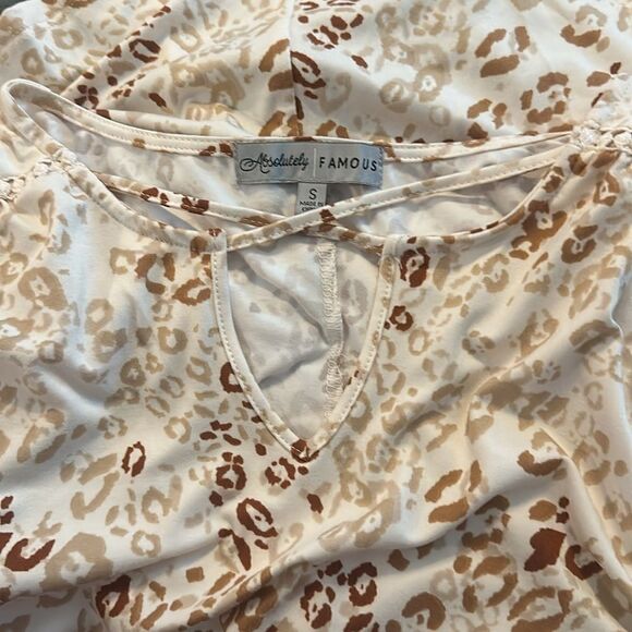 Beige Leopard Cheetah Print Top Blouse Shirt Bottom Loop Small S NWT - Picture 4 of 7